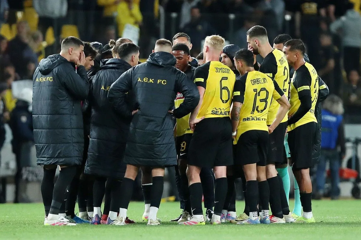 «Κλείνει» την πρώτη της μεταγραφή για το καλοκαίρι η ΑΕΚ – «Εξελληνίζει» το ρόστερ της η Ένωση