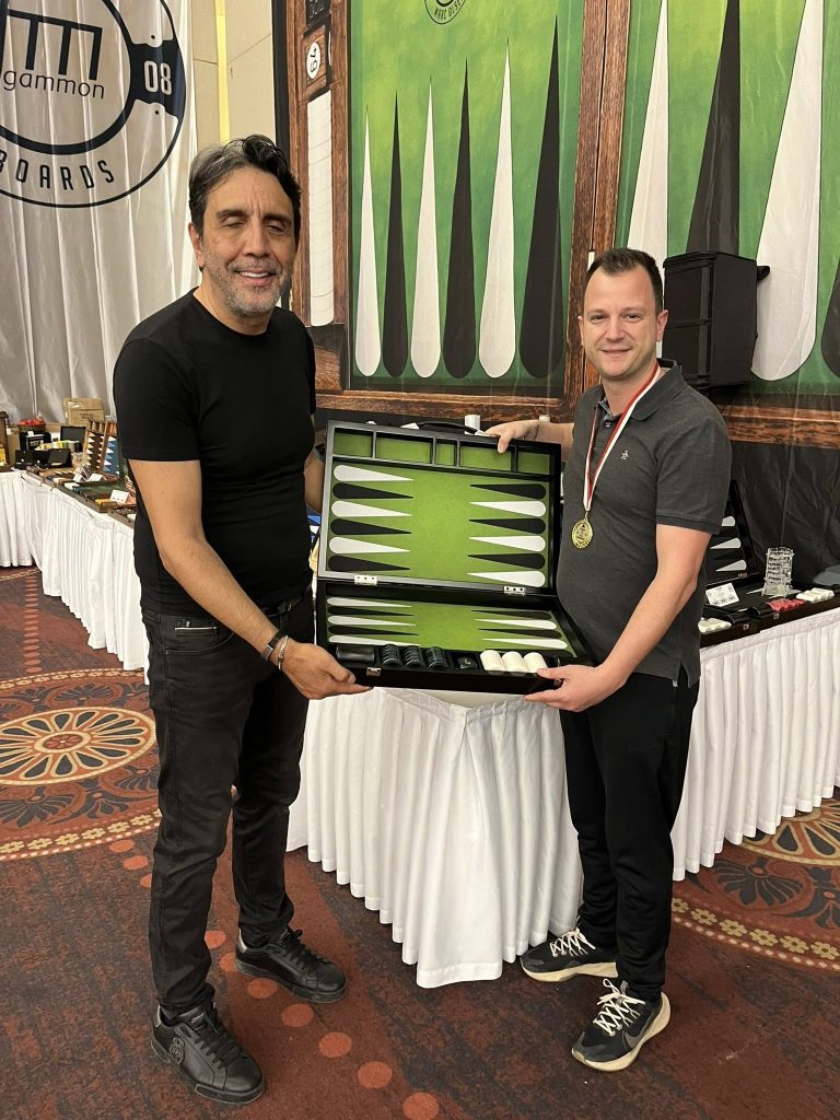 Κωνσταντινούπολη: Ο Δ.Λάμπρου κατέκτησε το χρυσό μετάλλιο στο μεγαλύτερο τουρνουά τάβλι στον κόσμο