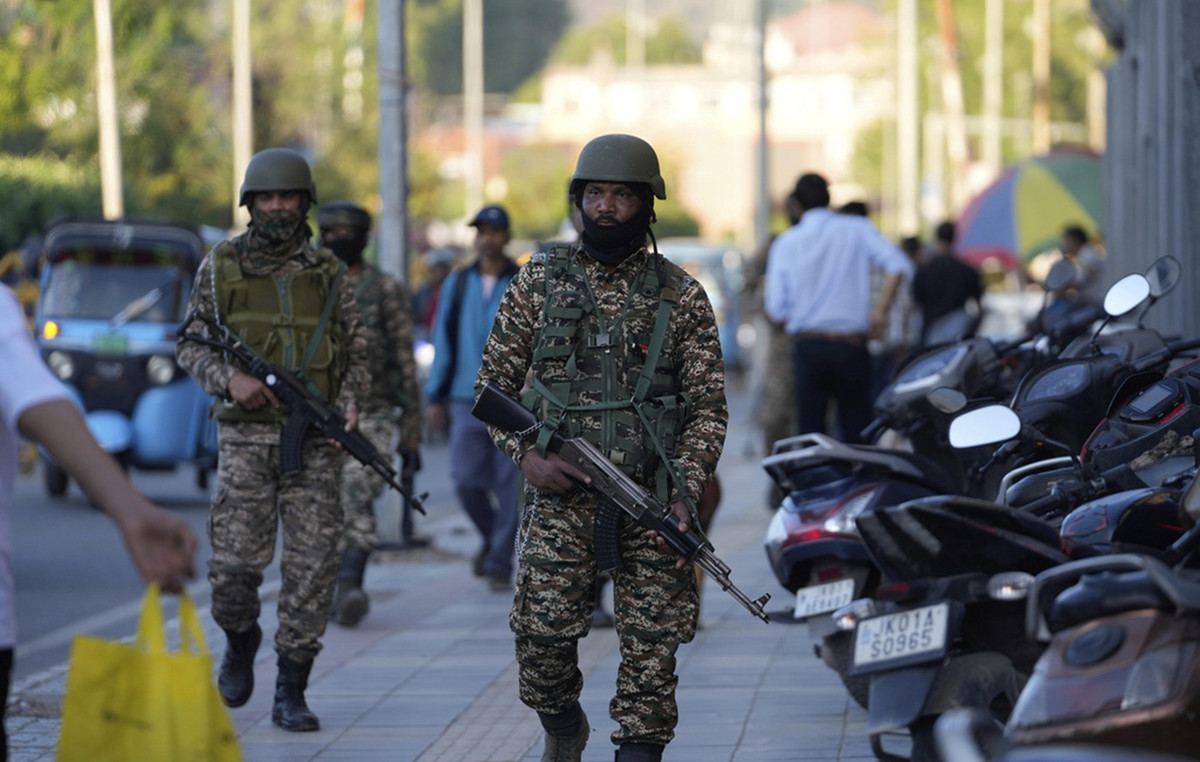 Πακιστάν: «Η Ινδία σχεδιάζει να εξαπολύσει στρατιωτική επίθεση μέσα στις επόμενες 24 με 36 ώρες»