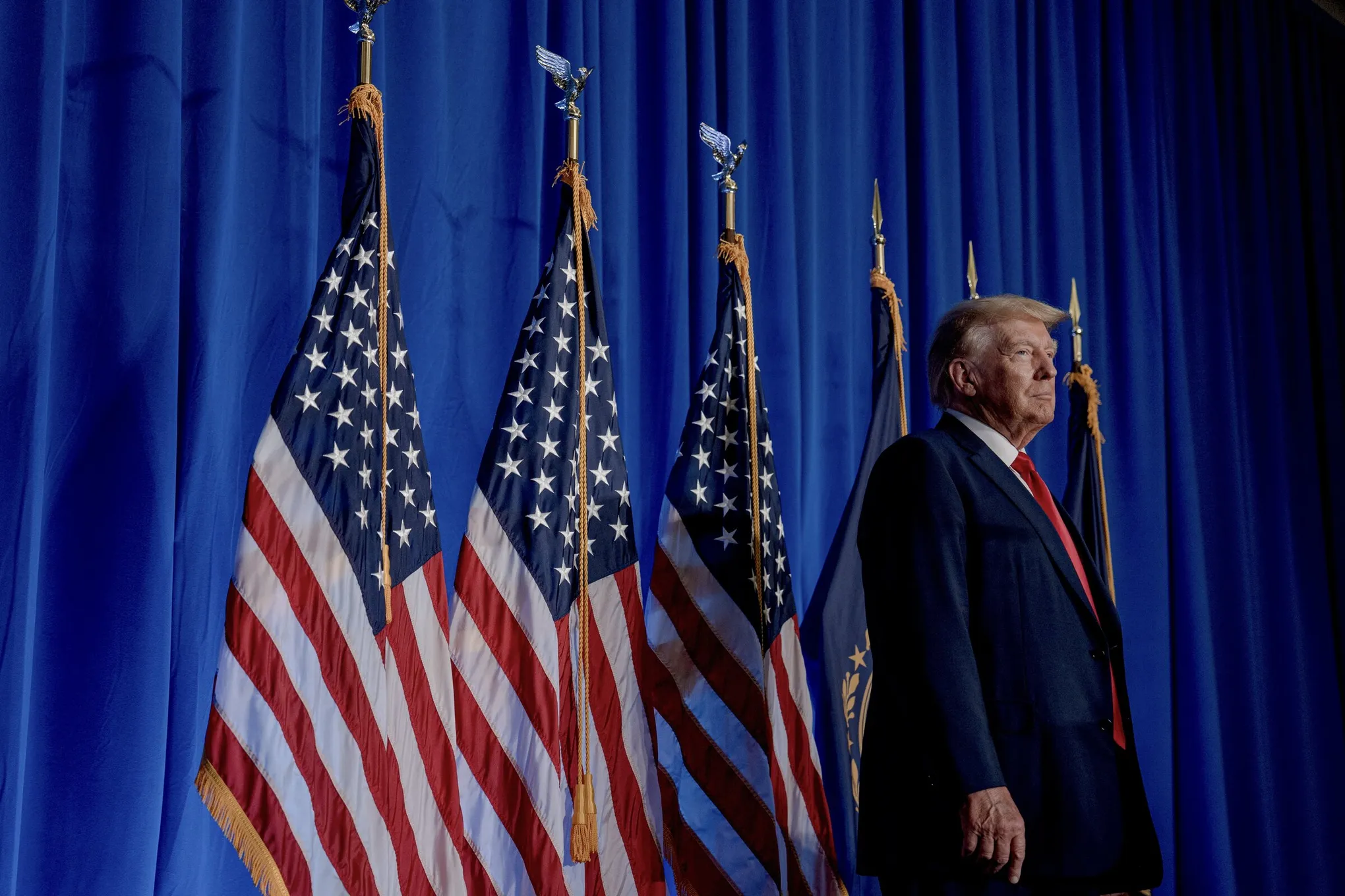 Ο Ντόναλντ Τραμπ δήλωσε πως εξετάζει προσεκτικά τη δικαστική προσφυγή εις βάρος των New York Times