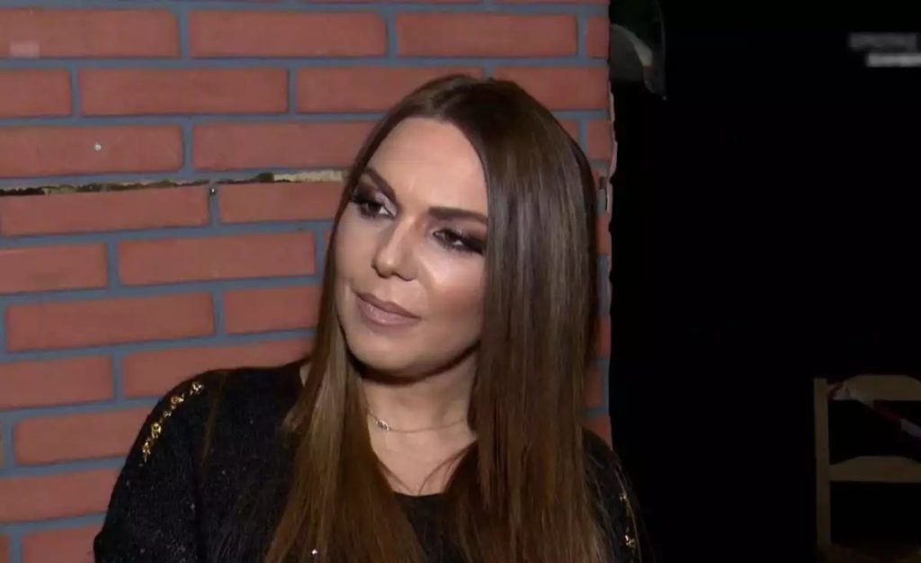 Ελεάνα Παπαϊωάννου: «Στην προσπάθειά μου να αποφύγω τον κόσμο στο σπίτι μου πήδηξα από τον πρώτο όροφο»