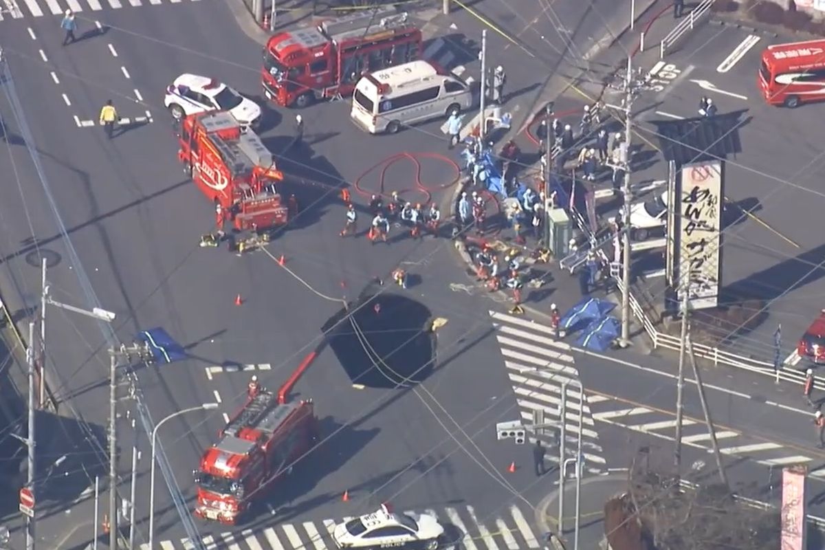 Ιαπωνία: Ανασύρθηκε μετά από τρεις μήνες η σορός του οδηγού που είχε πέσει μέσα σε τρύπα στον δρόμο