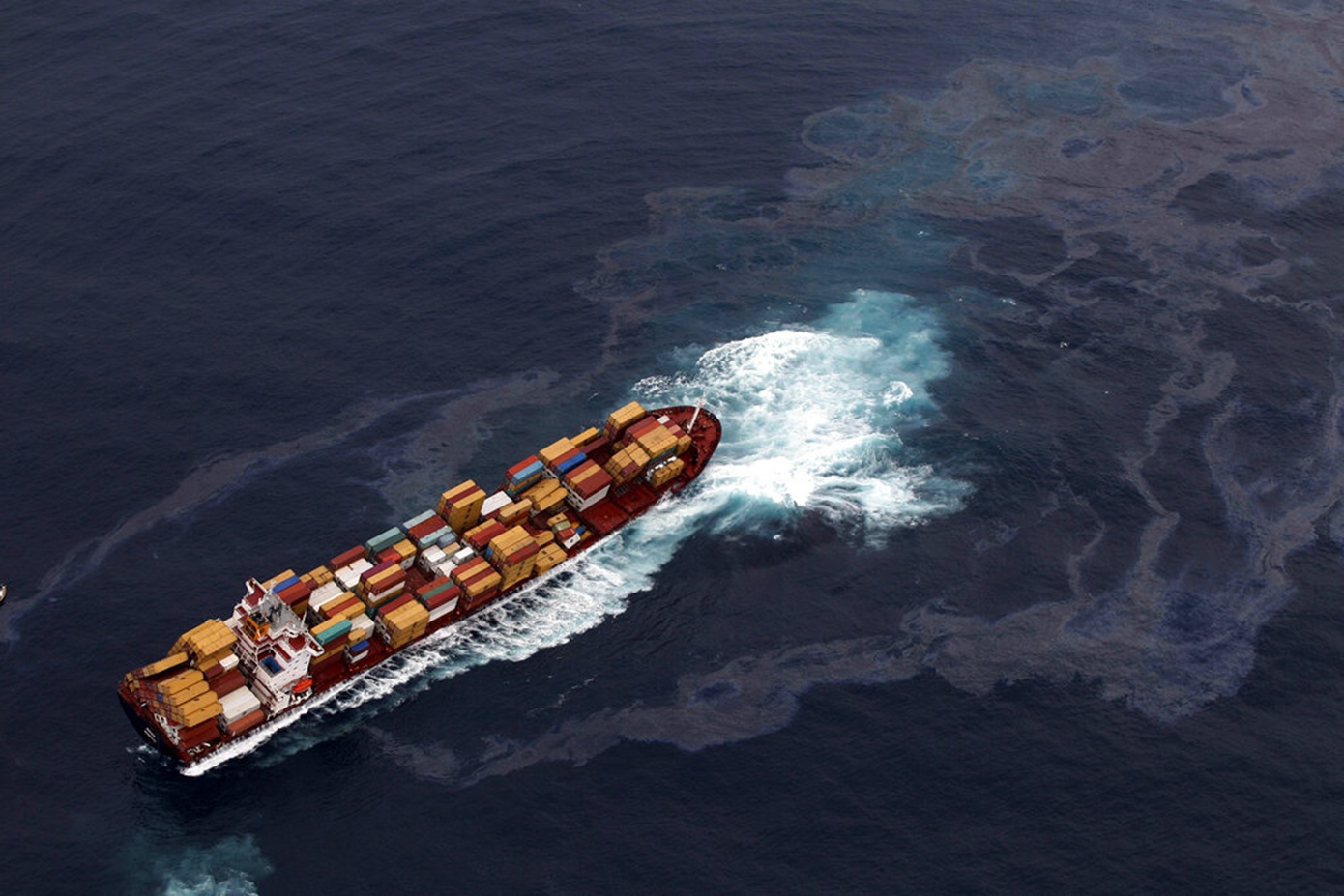 Ακρωτήριο Καφηρέα: Ακυβέρνητο φορτηγό πλοίο λόγω μηχανικής βλάβης