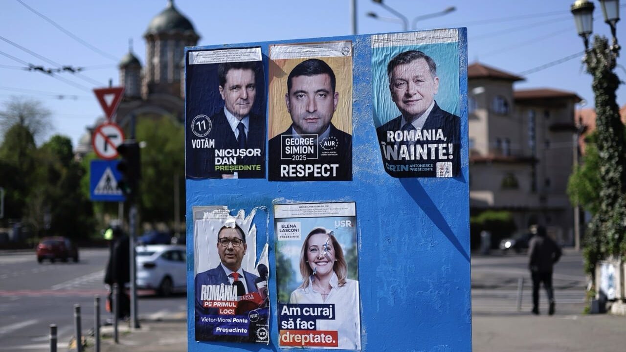 Εκλογές στην Ρουμανία ξανά, σήμερα μετά τον αποκλεισμό του Κ.Γκεοργκέσκου: Πρωτιά στον υποψήφιο που στηρίζει