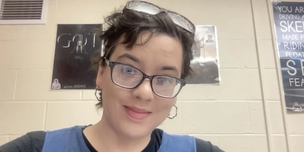 ΗΠΑ: Καθηγήτρια κάλεσε τις Μυστικές Υπηρεσίες να δολοφονήσουν τον Ν.Τραμπ και όσους τον υποστηρίζουν!