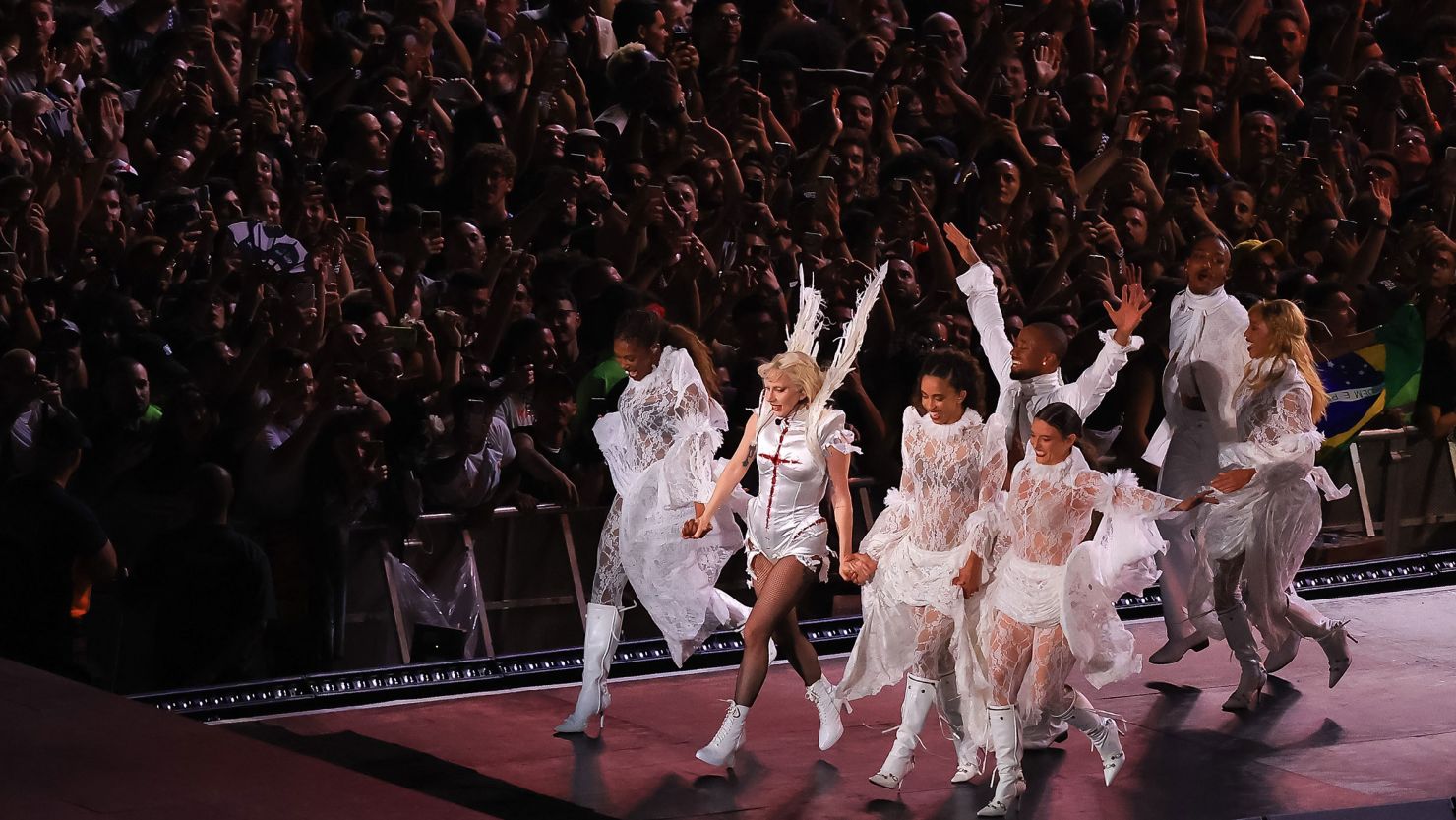 Βραζιλία: Αποτράπηκε βομβιστική επίθεση στη συναυλία της Lady Gaga με 2,1 εκατομμύρια θεατές