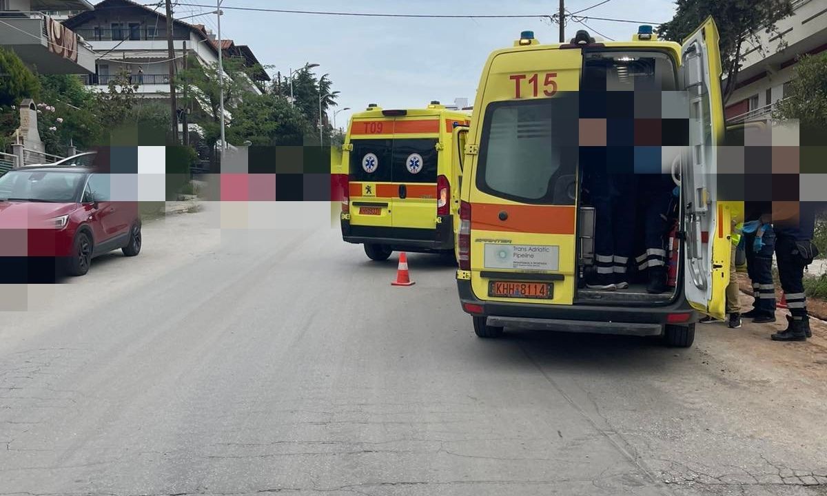 Θεσσαλονίκη: Άμεση επιχείρηση διάσωσης τραυματία οδηγού μηχανής με ΚΑΡΠΑ από διασώστες του ΕΚΑΒ (φωτο)