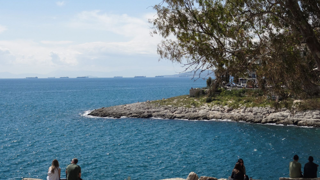 Ο καιρός σήμερα: «Κοκτέιλ» ζέστης και αφρικανικής σκόνης – Η πρόγνωση της ΕΜΥ για όλη τη χώρα