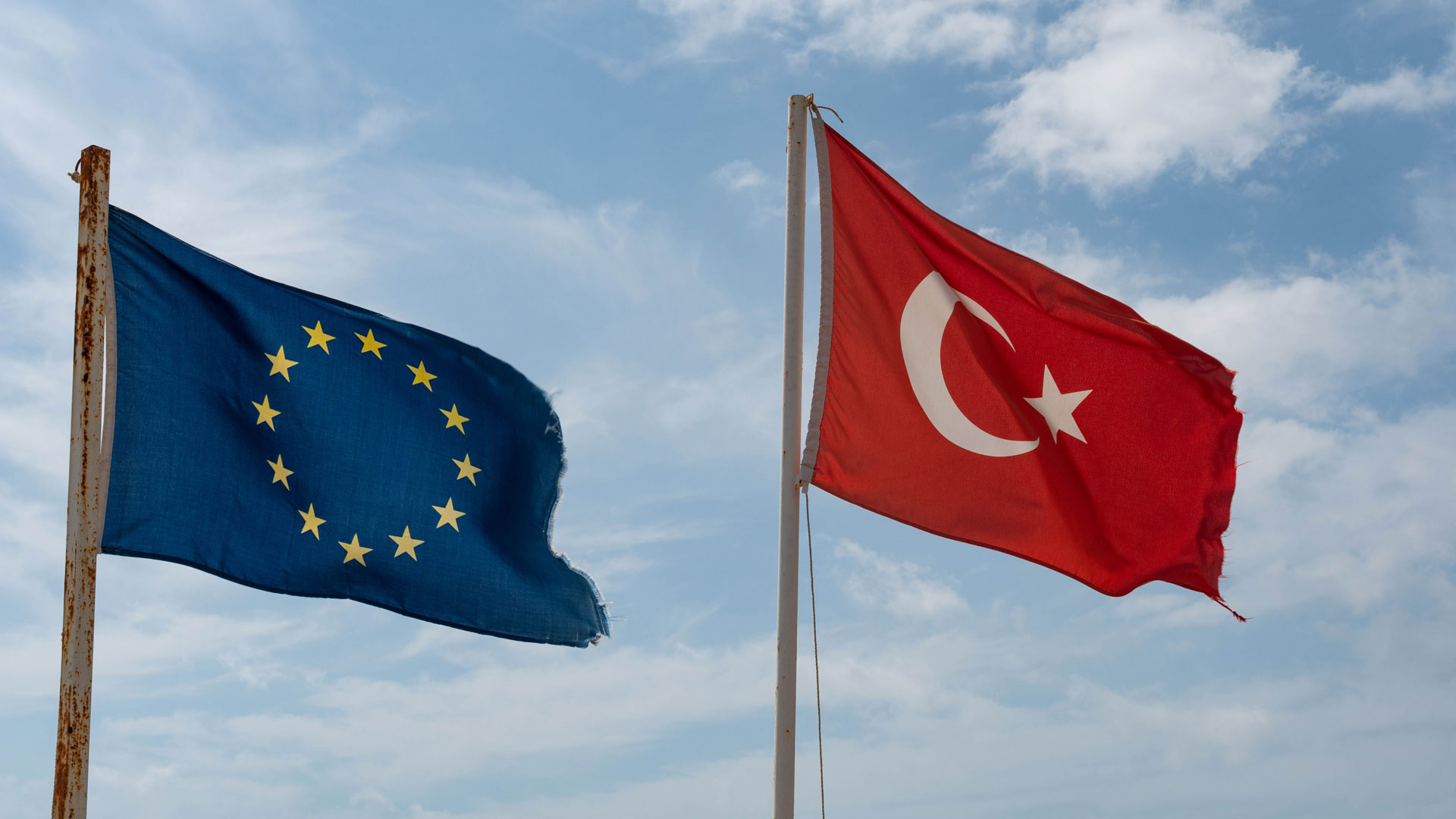 Εγκρίθηκε η έκθεση κόλαφος της ΕΕ για την ενταξιακή πορεία της Τουρκίας: Τι λέει για ελληνοτουρκικά και κυπριακό