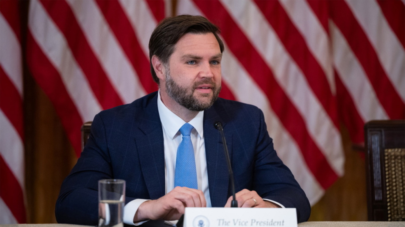 Τζ.Ντι.Βανς σε ΕΕ: «Στο 5% οι δαπάνες για την άμυνα – Να αναλάβετε μεγαλύτερη μέρος για την ασφάλειά σας»