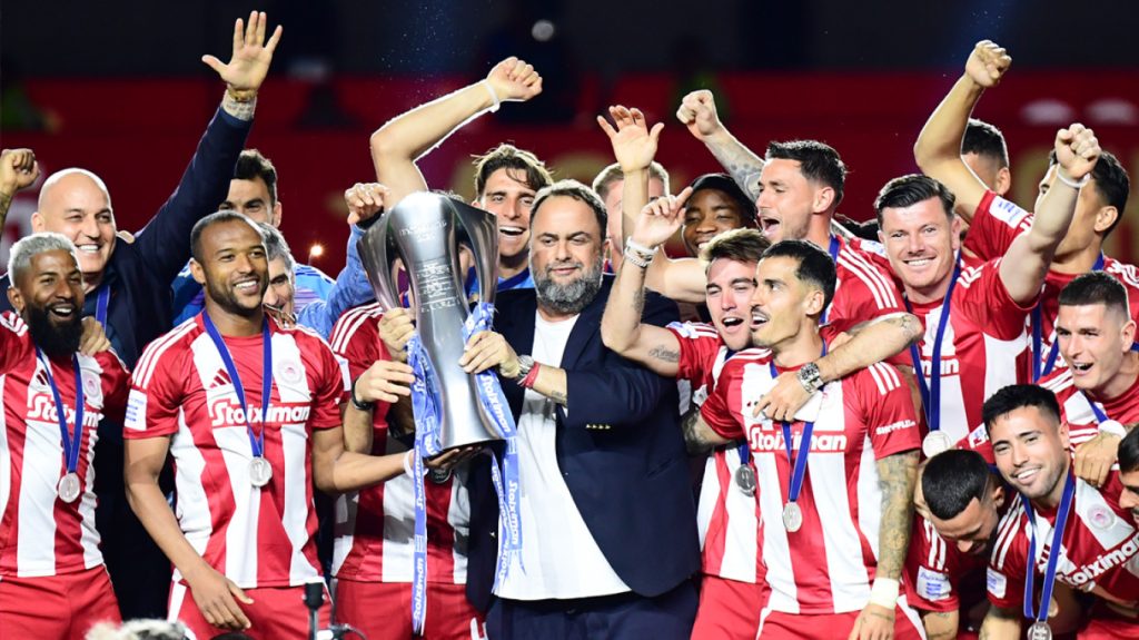 Οι πανηγυρισμοί και το δείπνο του Ολυμπιακού μετά τη φιέστα στο πρωτάθλημα (βίντεο)