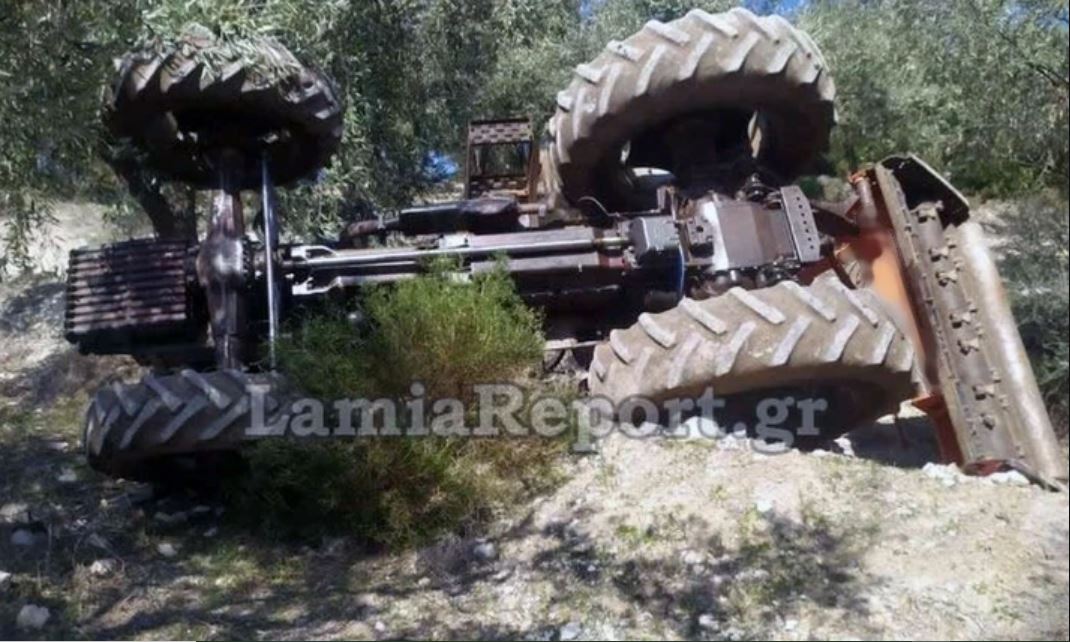 Τρακτέρ ανετράπη της πορείας του και αναποδογύρισε καταπλακώνοντας τον οδηγό του