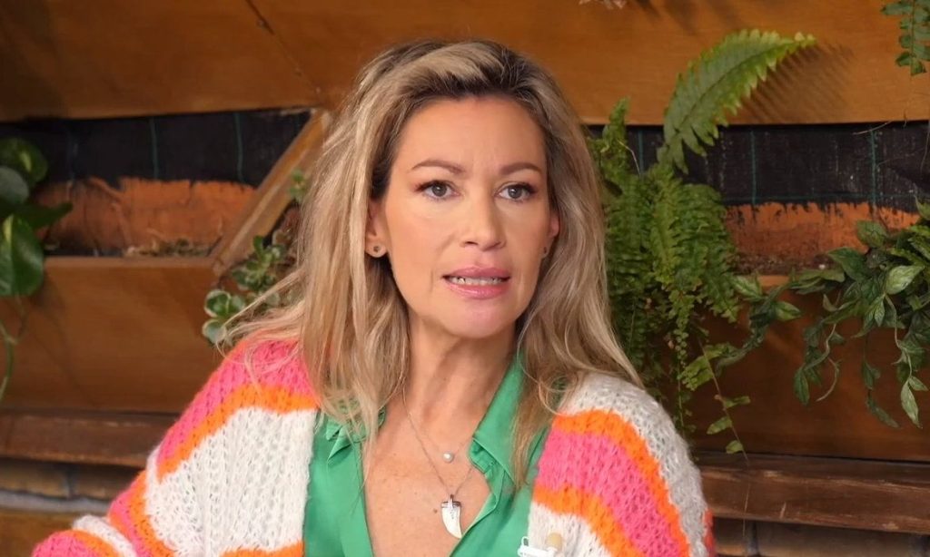 Άριελ Κωνσταντινίδη: «Τα βιώματα που είχα ως παιδί, με έκαναν για μια στιγμή να μην θέλω να γίνω μητέρα»