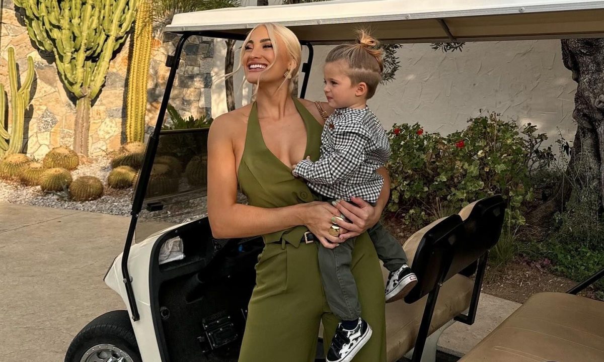 Ιωάννα Τούνη: Ο Δημήτρης Αλεξάνδρου πήρε για κατοικίδιο στο παιδί τους ένα πελώριο ερπετό (φωτο)