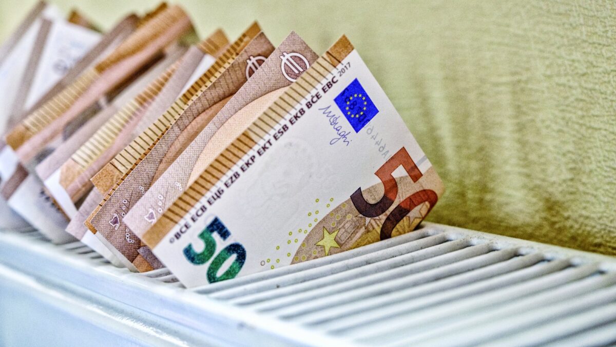 Επίδομα θέρμανσης: Μέχρι τις 30 Μαΐου η καταβολή της δεύτερης δόσης – Αναλυτικά τα ποσά