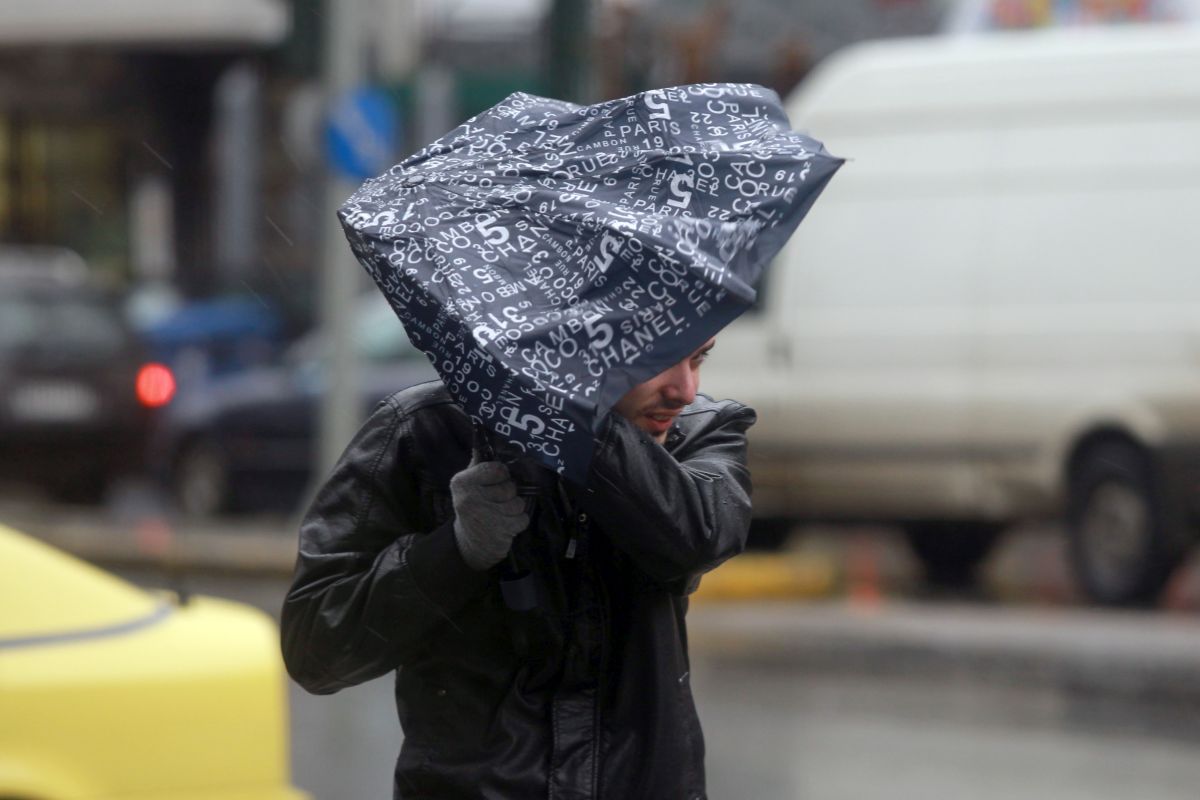 Από τη ζέστη στο κρύο: Βροχές και πτώση της θερμοκρασίας από αύριο – Πόσο θα διαρκέσει το «μίνι» φθινόπωρο (upd)