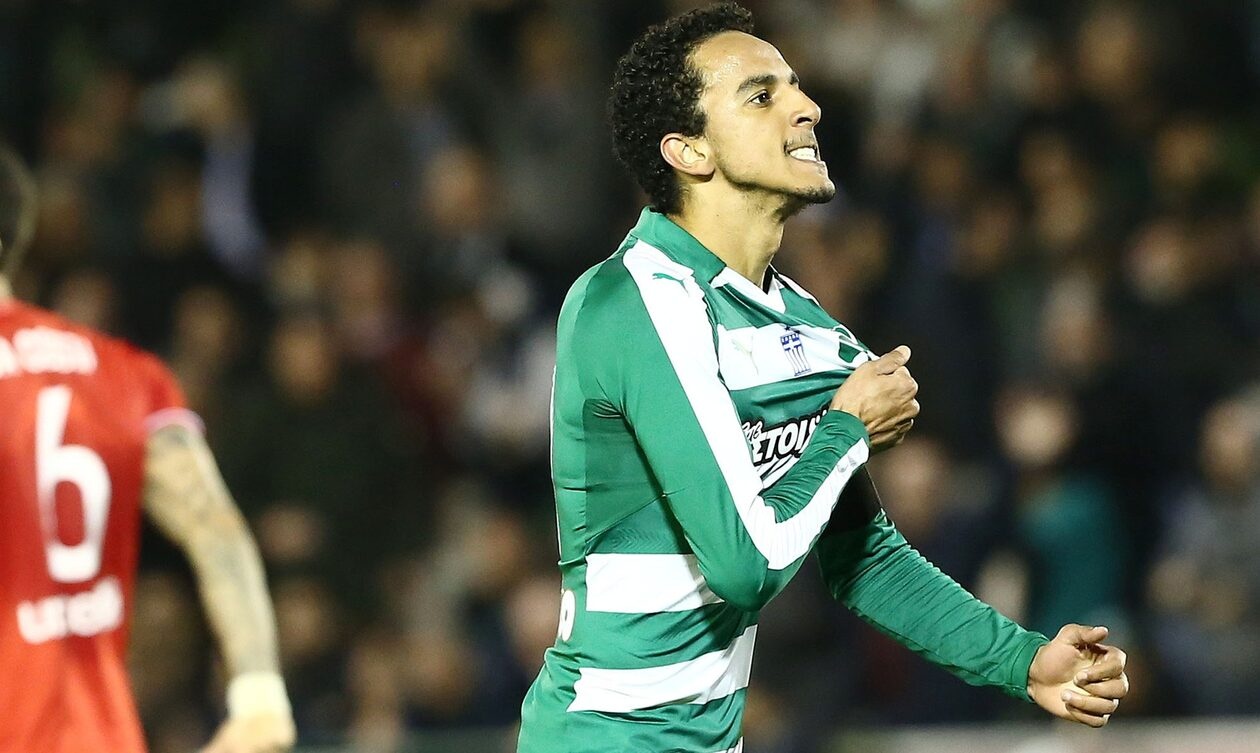 Ο Κ.Ζέκα «κρεμάει» τα παπούτσια του – «Ήρθε η ώρα να πω αντίο στα γήπεδα»