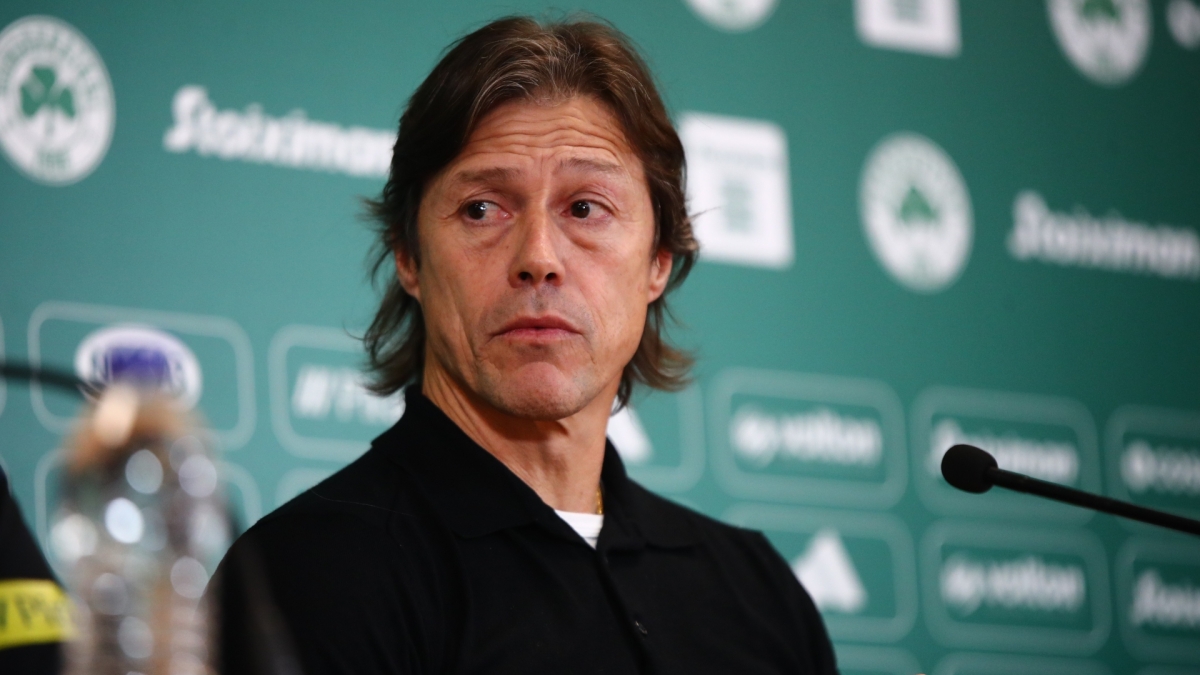 Πρόταση από τα Εμιράτα δέχθηκε ο Αλμέιδα – Νέο «σενάριο» για τον προπονητή της ΑΕΚ