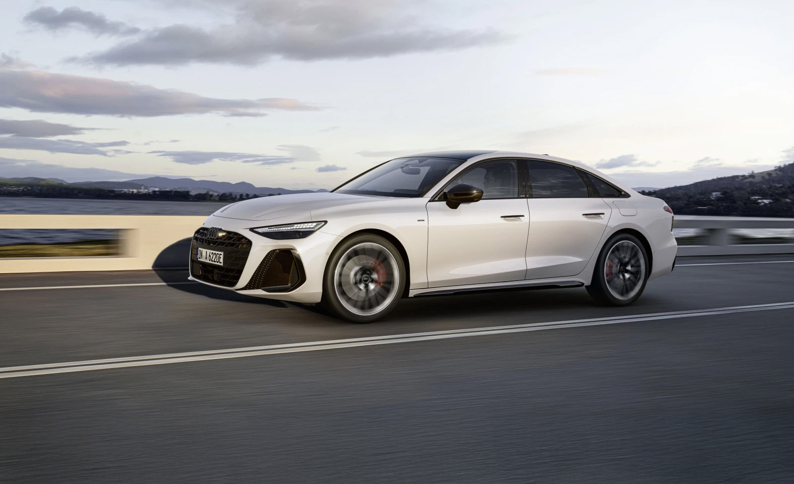 Πόσο κοστίζει το ανανεωμένο Audi A6 e-hybrid στην Ελλάδα;