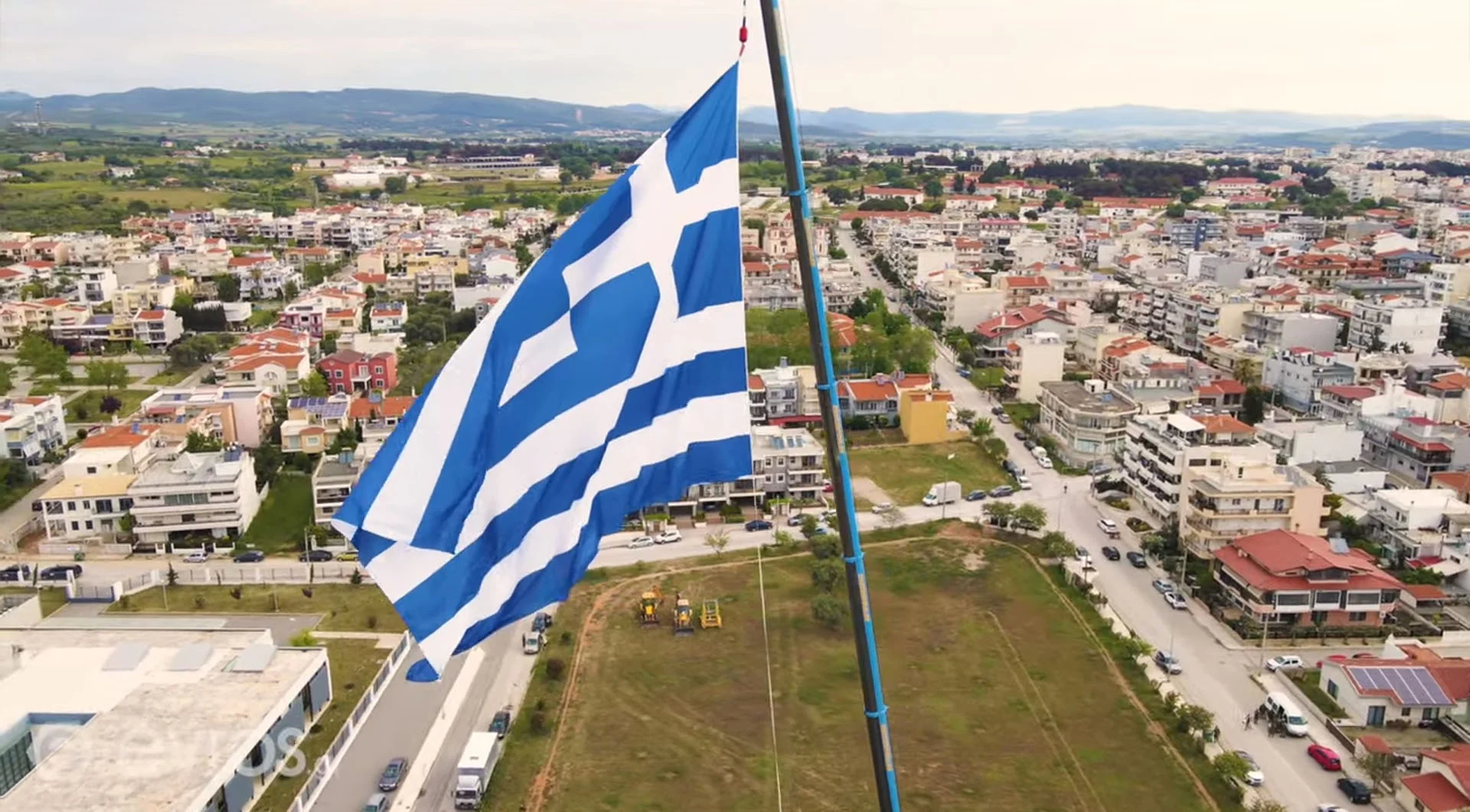Η μεγαλύτερη ελληνική σημαία θα υψωθεί και πάλι στην Αλεξανδρούπολη