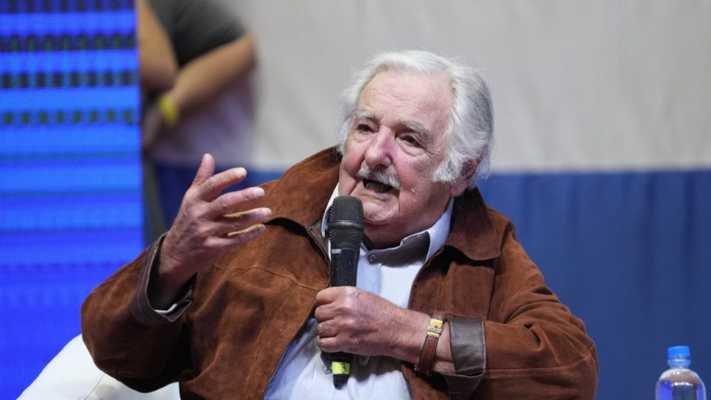 Χ.Μουχίκα: Σε τελικό στάδιο η νόσος του πρώην προέδρου της Ουρουγουάης