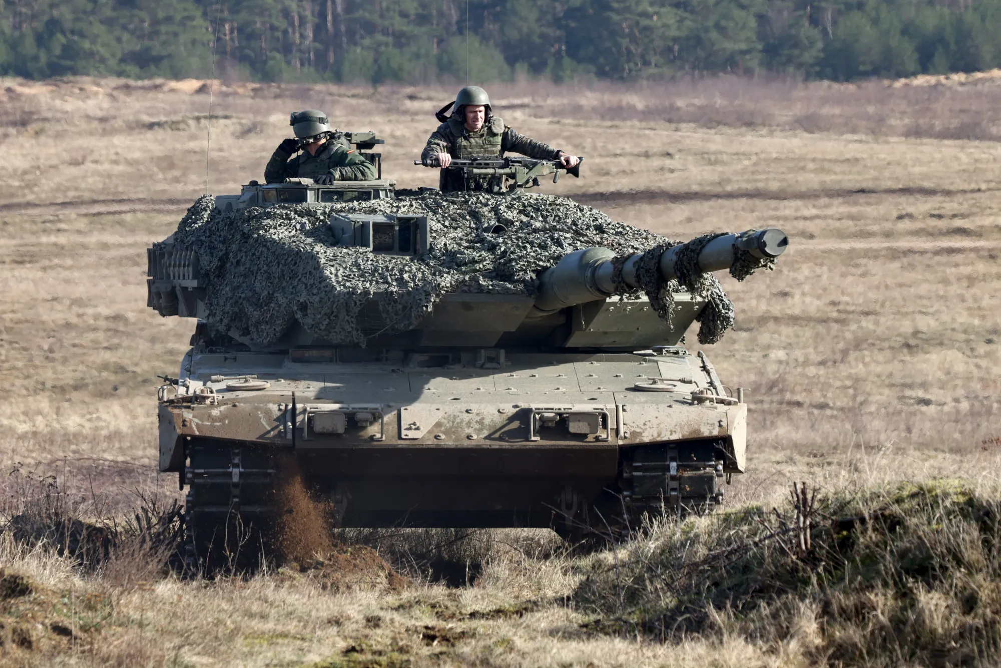 Οι χώρες του ΝΑΤΟ θα λάβουν απόρρητους καταλόγους για οπλικά συστήματα που πρέπει να αποκτήσουν με δαπάνες στο 5%
