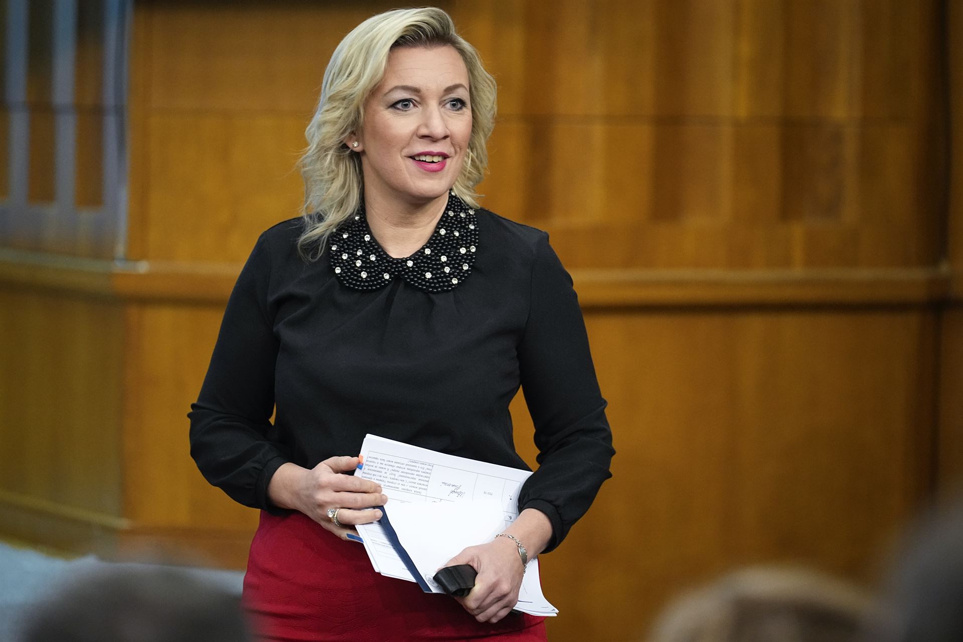 Μ.Ζαχάροβα για Β.Ζελένσκι: «Περιμένουν τον κλόουν για να συνέλθει από τις παραισθησιογόνες ουσίες» (upd)