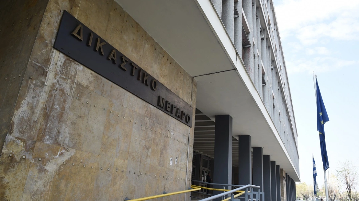 Καταδικάστηκε 43χρονη στη Θεσσαλονίκη – Τραυμάτισε το σκυλί του συζύγου της και επιτέθηκε στους αστυνομικούς