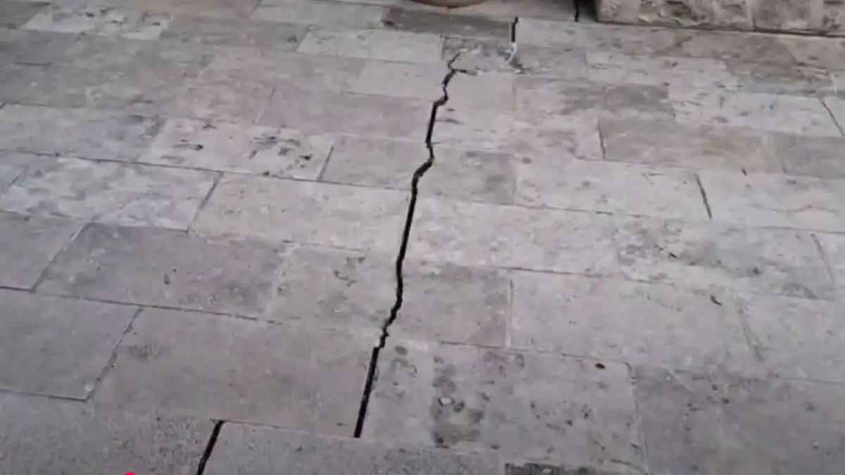 Ηράκλειο: Drone χαρτογραφεί τις ρηγματώσεις στις Βούτες – Σε εξέλιξη γεωλογική αποτύπωση