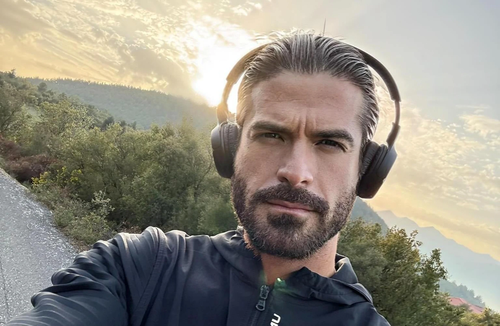 Εσπευσμένα στο χειρουργείο ο Άρης Μουγκοπέτρος: Έχασε την όρασή του από το δεξί μάτι (βίντεο)