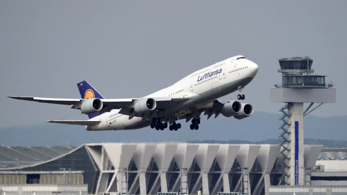 Πτήση της Lufthansa έμεινε ακυβέρνητη επειδή ο συγκυβερνήτης λιποθύμησε ενώ ο πιλότος ήταν στην τουαλέτα!