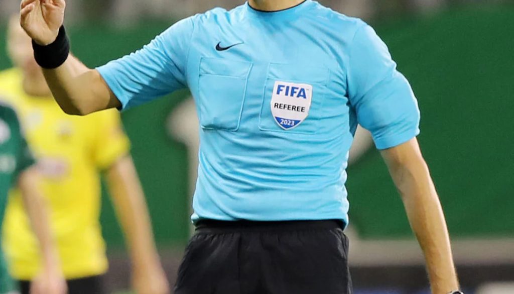 Πρώην διαιτητής της Super League κατηγορείται για συμμετοχή σε κύκλωμα πειρατικής συνδρομητικής τηλεόρασης