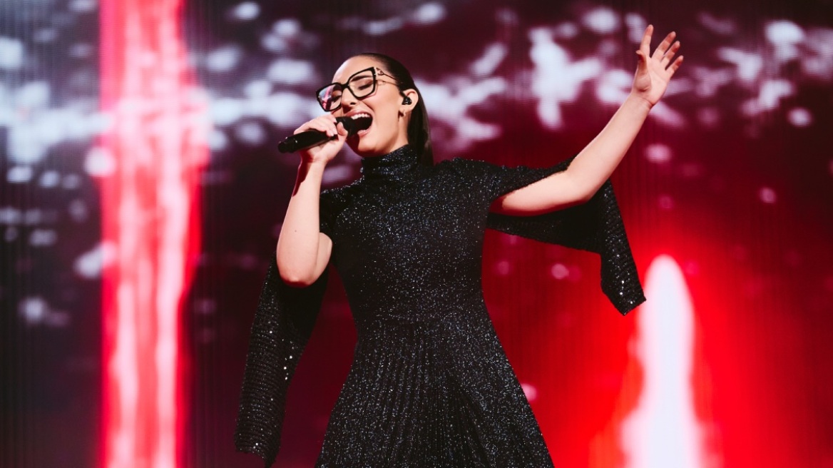 Το BBC αποθεώνει την Κλαυδία: «Η απόδοσή της είναι απλά μαγευτική» (βίντεο)