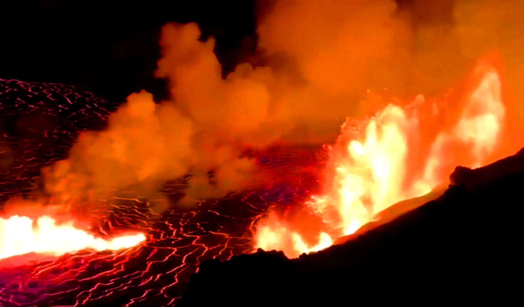 Χαβάη: Δείτε εικόνες από την στιγμή της έκρηξης του ηφαιστείου Κιλαουέα (φωτο – βίντεο)