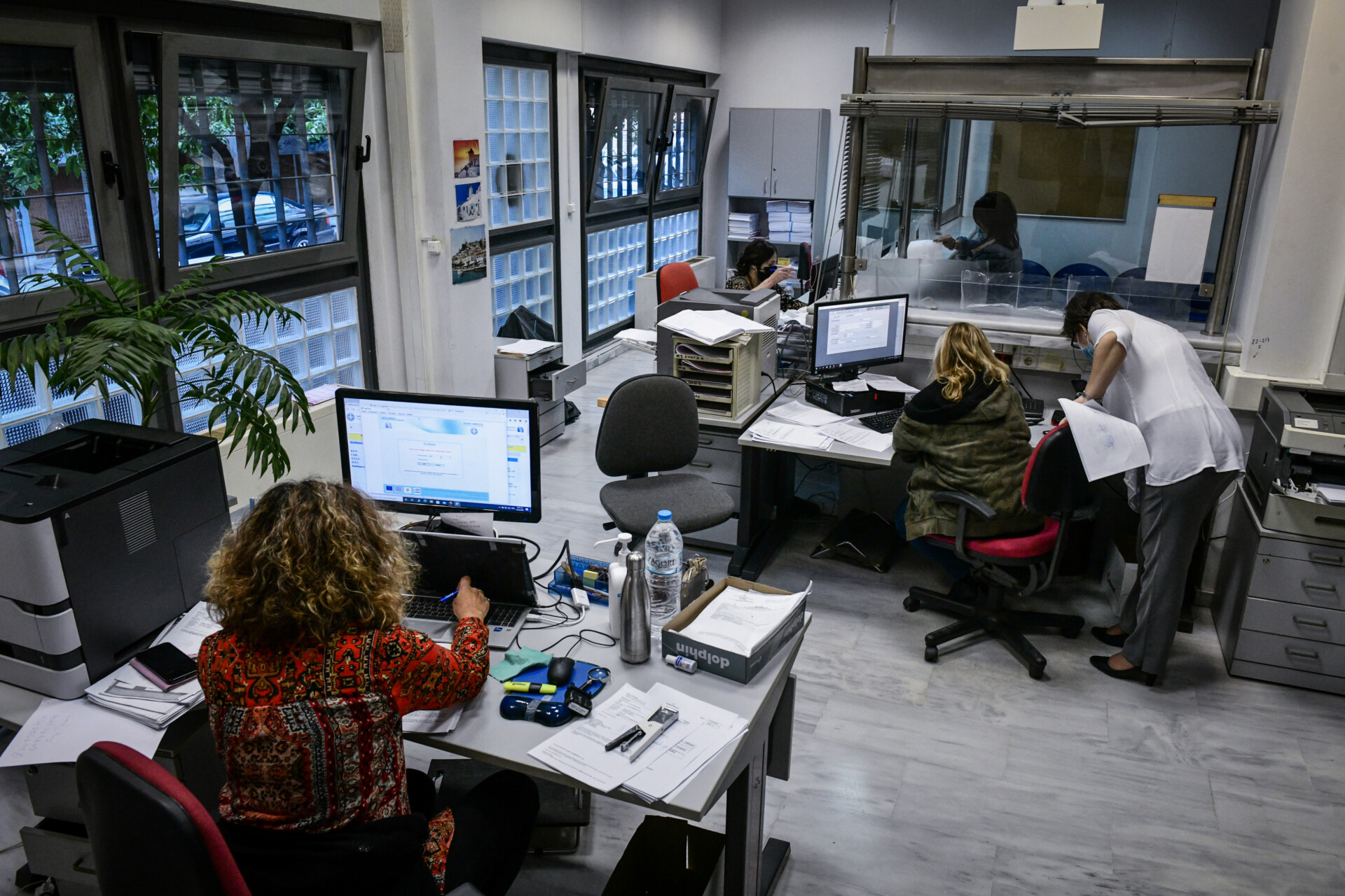 Πάνω από 1.000 δημόσιοι υπάλληλοι απολύθηκαν από το 2019 μέχρι και σήμερα εξαιτίας πλαστών δικαιολογητικών