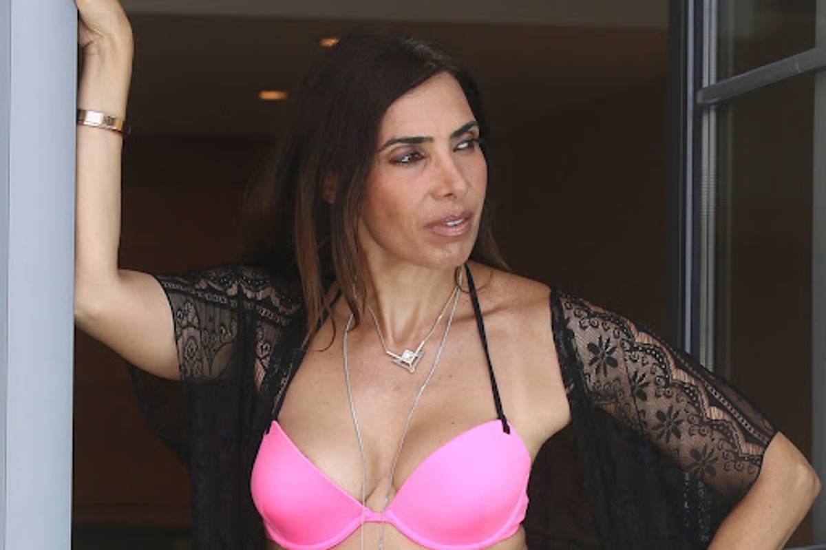 Ανεβάζει την θερμοκρασία η Μάγκυ Χαραλαμπίδου – Δείτε τα βίντεο που προκαλούν «πανικό»