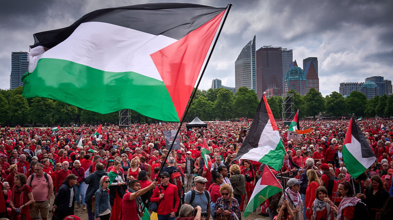 Πάνω από 100.000 άνθρωποι διαδήλωσαν στη Χάγη κατά του πολέμου στη Γάζα