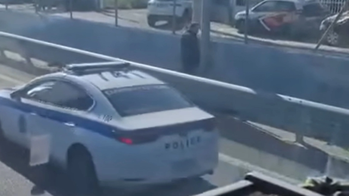 Κηφισός: Οδηγός μπλόκαρε την κυκλοφορία για να…«ανακουφιστεί» – Δείτε το βίντεο που προκαλεί αίσθηση