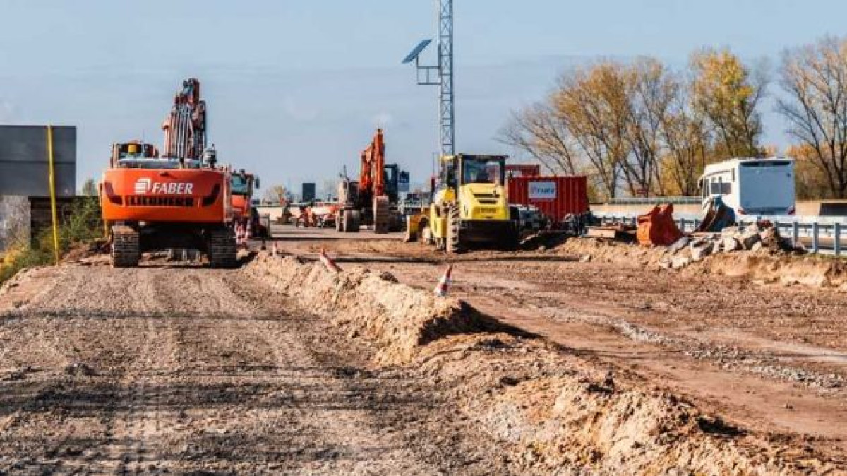 Πώς δαπανώνται δισεκατομμύρια ευρώ για «μελέτες» έργων που δεν πρόκειται να γίνουν ποτέ: Η περίπτωση East Med κλπ.