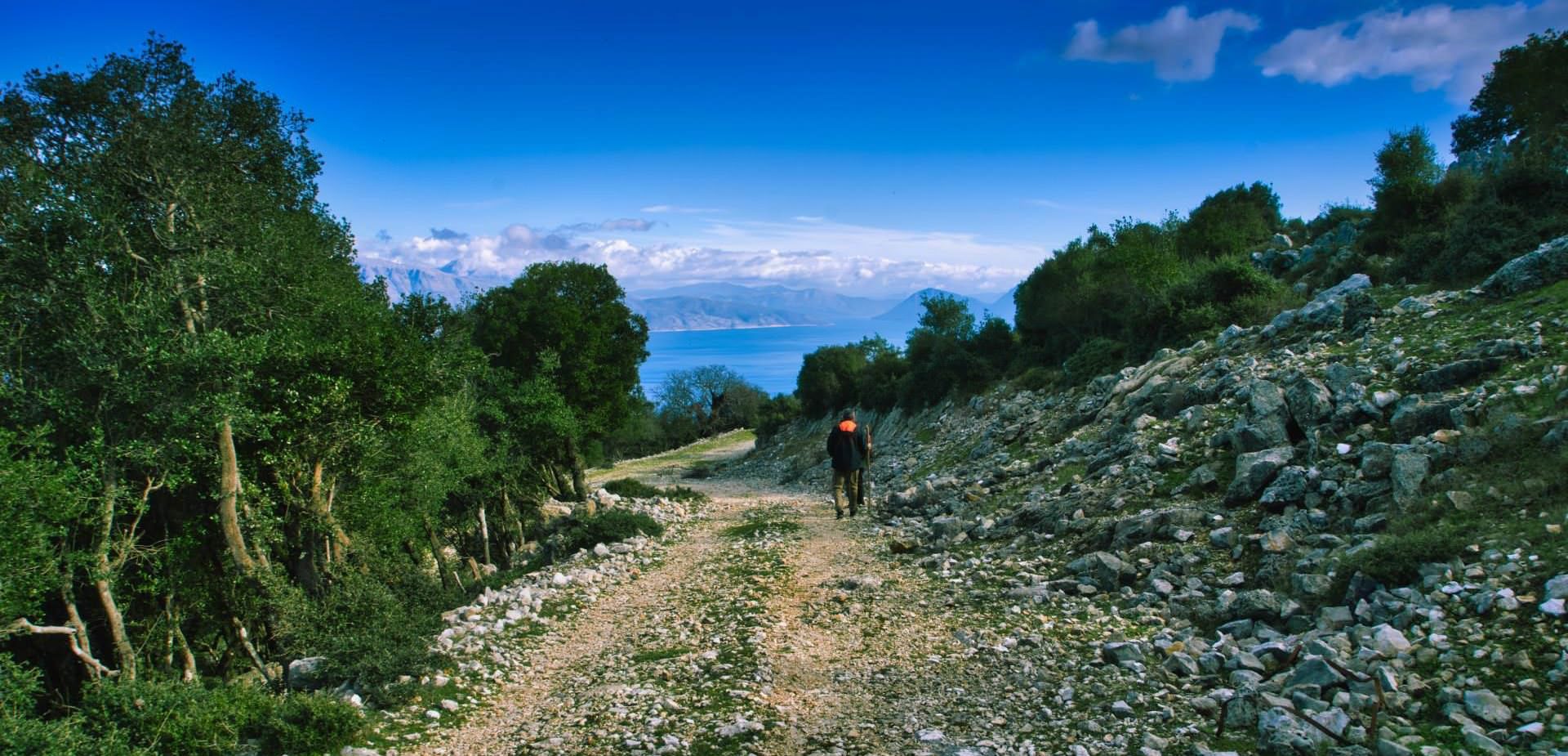 Λευκάδα: Νεκρός βρέθηκε ηλικιωμένος σε απομονωμένο αγροτικό μονοπάτι