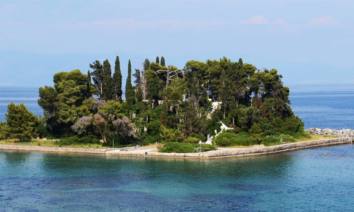 Αυτές είναι οι δύο επικρατέστερες εκδοχές για το πώς πήρε το όνομά του το Ποντικονήσι