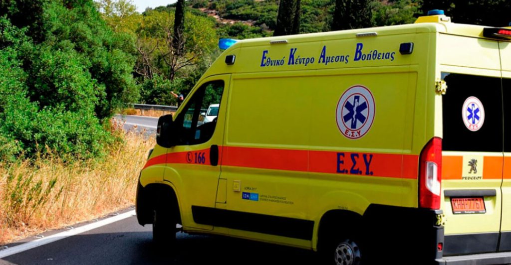 Ακόμα ένα σοβαρό τροχαίο στην Εύβοια: Μηχανή συγκρούστηκε με ΙΧ – Στο νοσοκομείο ένας τραυματίας