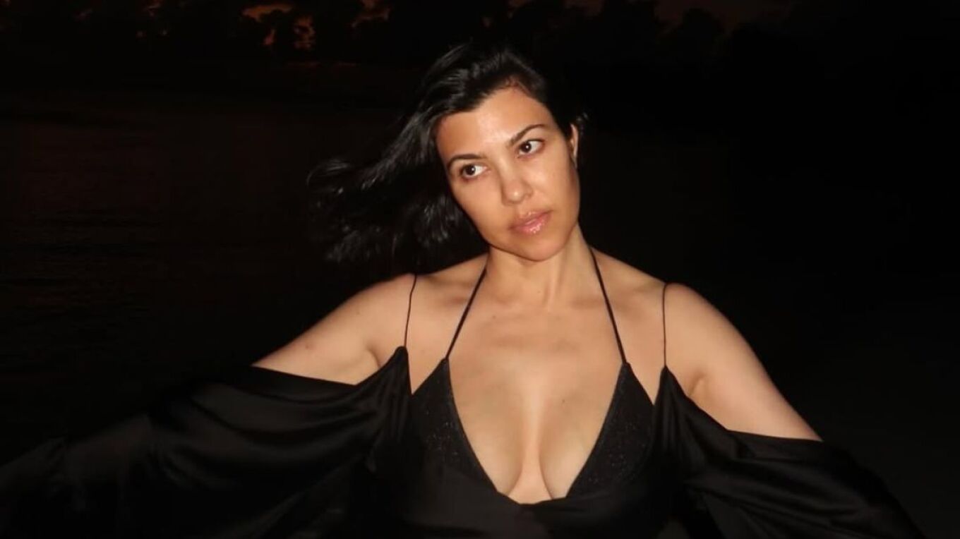 Δείτε τις αδημοσίευτες φωτογραφίες της Κόρτνεϊ Καρντάσιαν από τον γάμο της με τον Τράβις Μπάρκερ