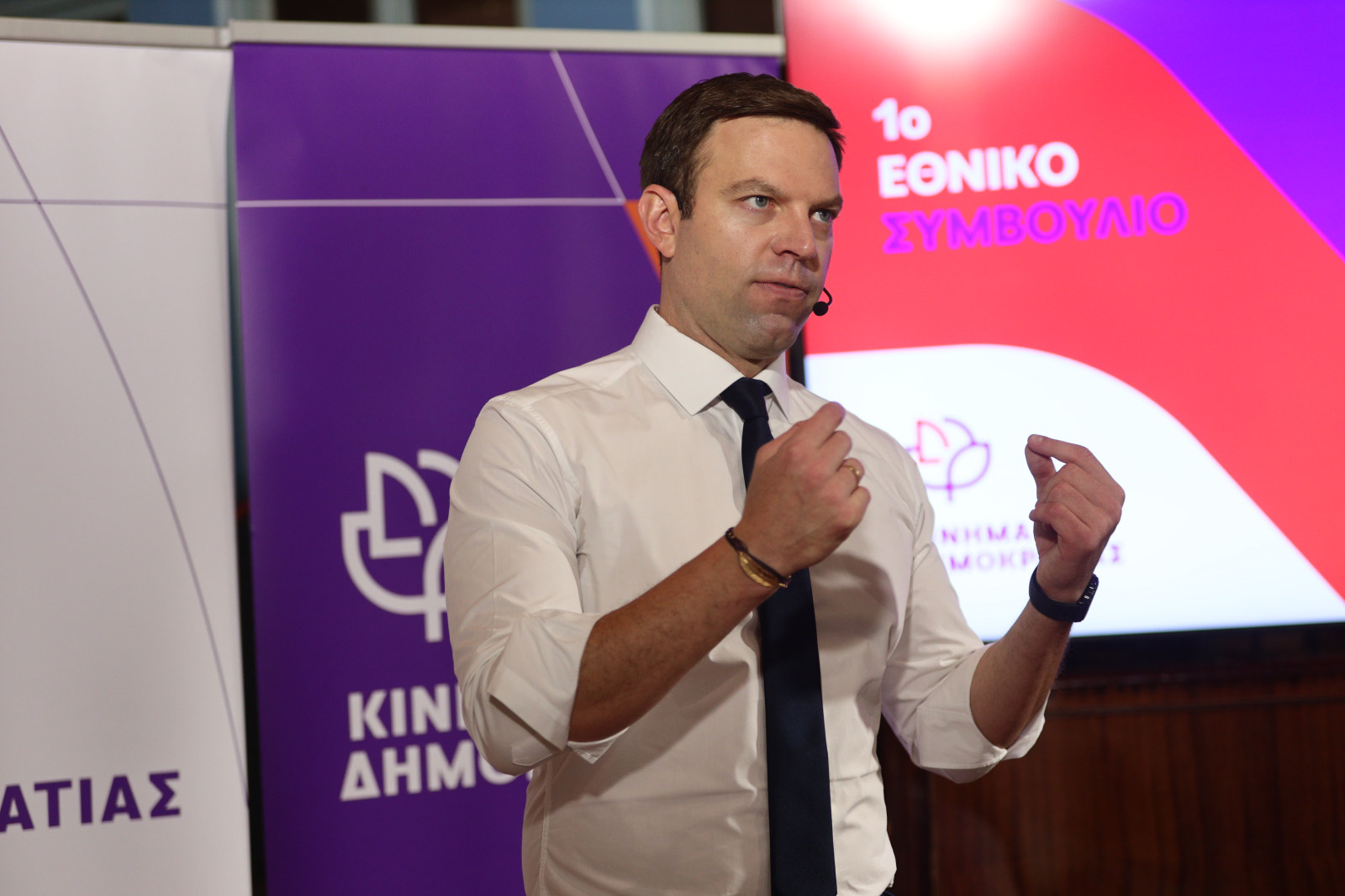 Με ποσοστά Κιμ Γιονγκ Ουν εκλέχθηκε πρόεδρος στο κόμμα ο Σ.Κασσελάκης