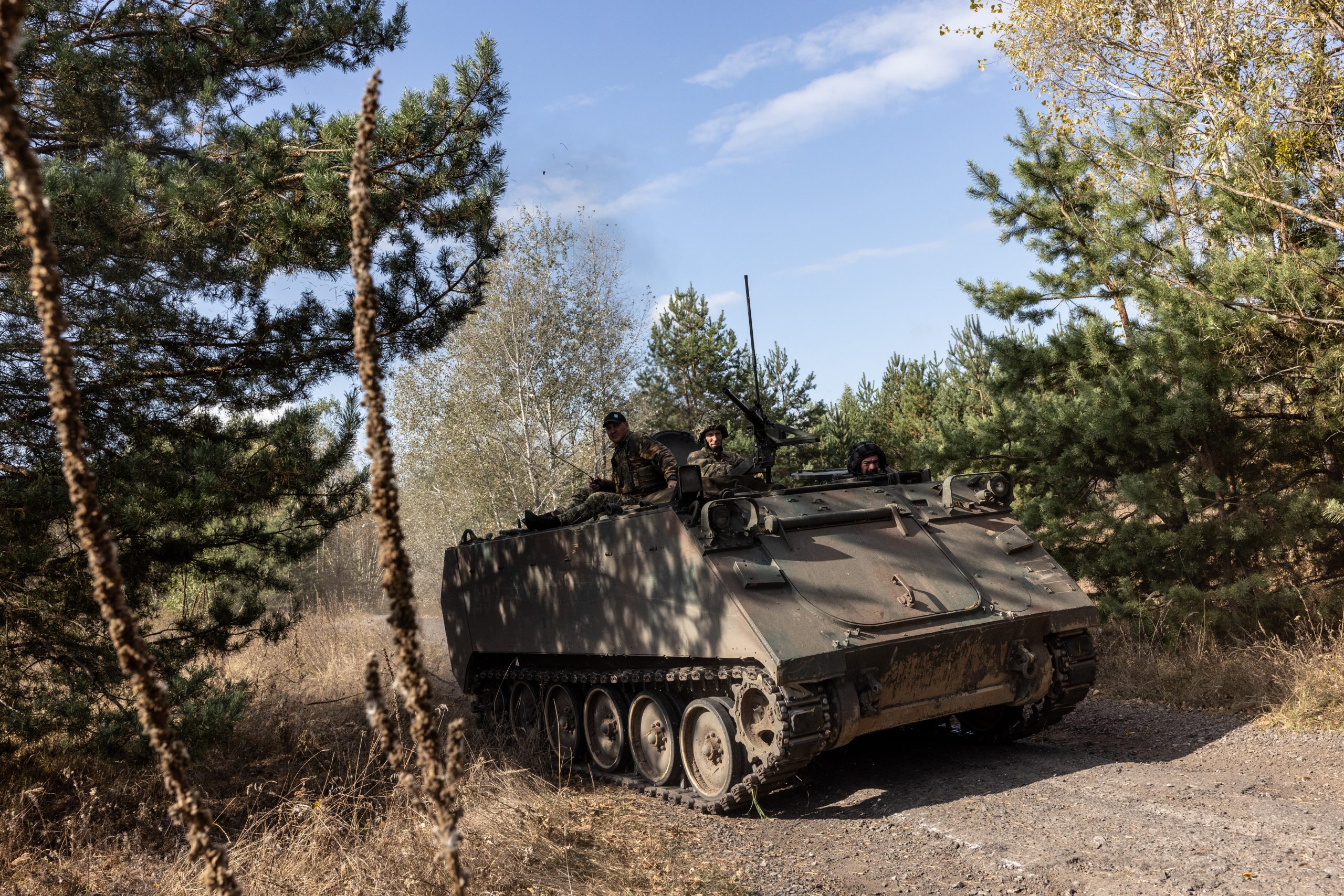 Η Ιταλία στέλνει τεράστιο πακέτο στρατιωτικού εξοπλισμού με 400 ΤΟΜΠ στην Ουκρανία – Τι άλλο θα περιλαμβάνει