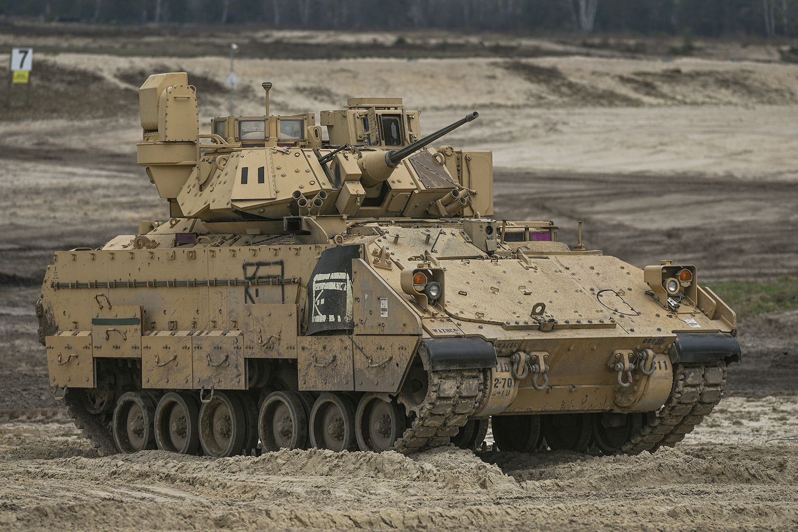 «Καταιγίδα» χτυπημάτων του ρωσικού Στρατού σε δυτικά στρατιωτικά οχήματα των Ουκρανών (βίντεο)