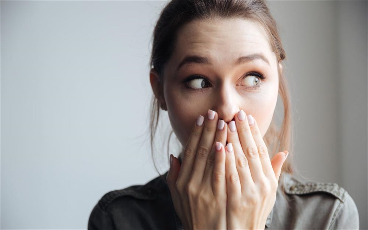 Αυτό το γνώριζες; – Το απλό κόλπο με το κουτάλι για να σταματήσεις τον λόξιγκα