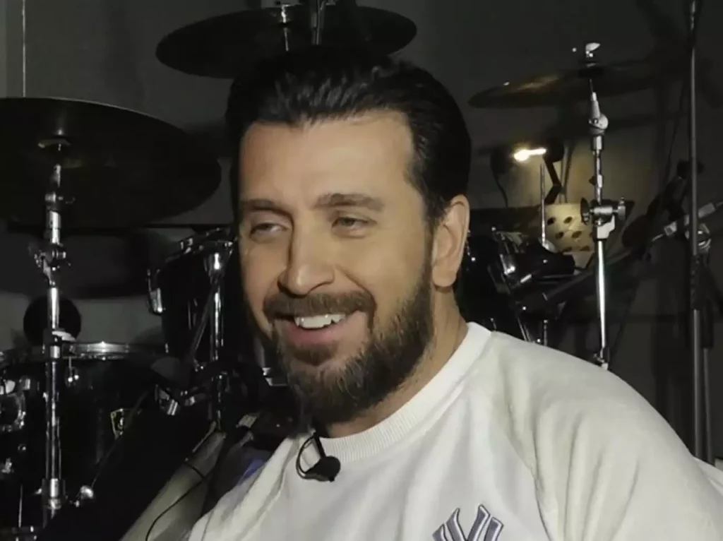 Θ.Πετρέλης για Ν.Σφακιανάκη: «Τους έπιασε ο πόνος τώρα να επιστρέψει όταν όλο το σύστημα ήταν εναντίον του»