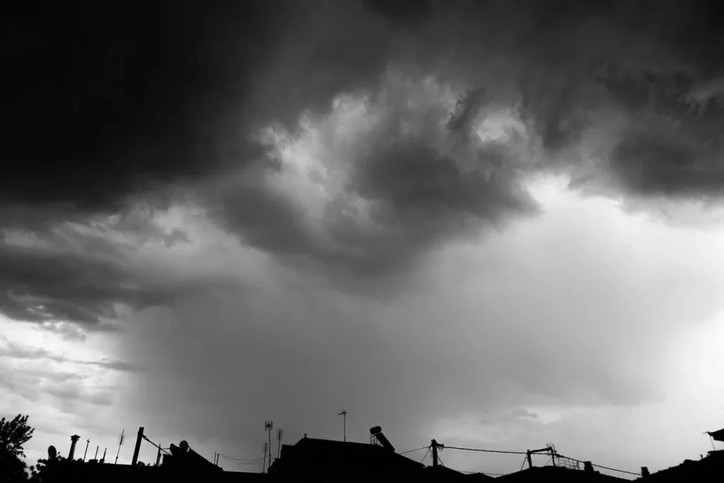 Κακοκαιρία: Σοβαρά προβλήματα σε πολλές περιοχές της χώρας – Πότε υποχωρούν τα «έντονα φαινόμενα»