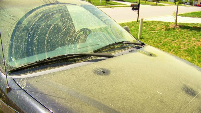 Πώς να καθαρίσετε τη λάσπη και τη σκόνη από το αυτοκίνητο σας